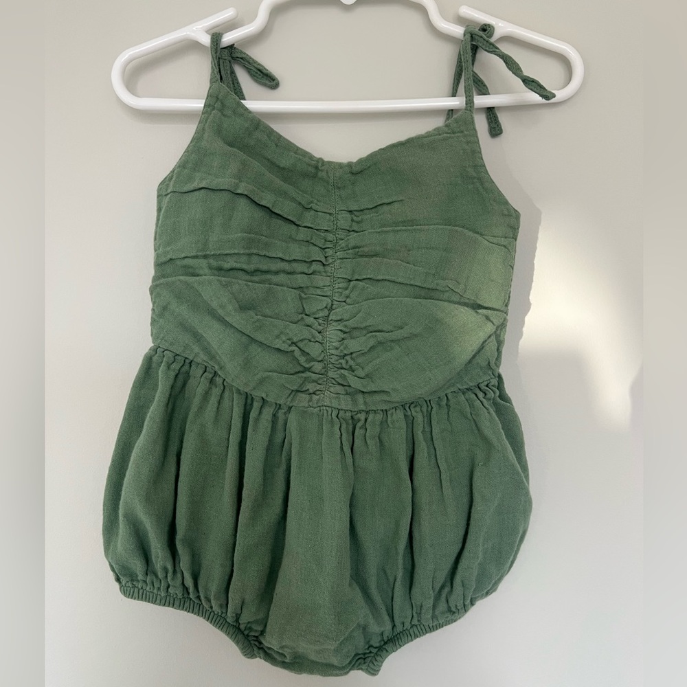 Kate Quinn onesie/bubble